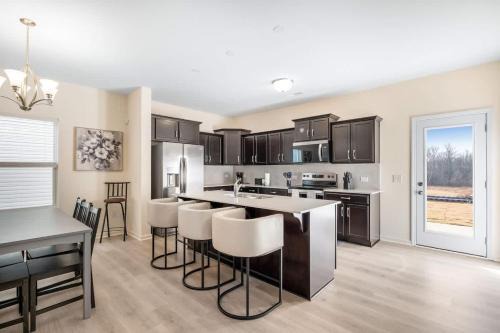 Ruffin House | 5BR Modern Comfort Spacious Home