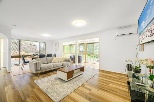 Hornsby Apartment | 5BR Peaceful Oasis with Wifi Garage