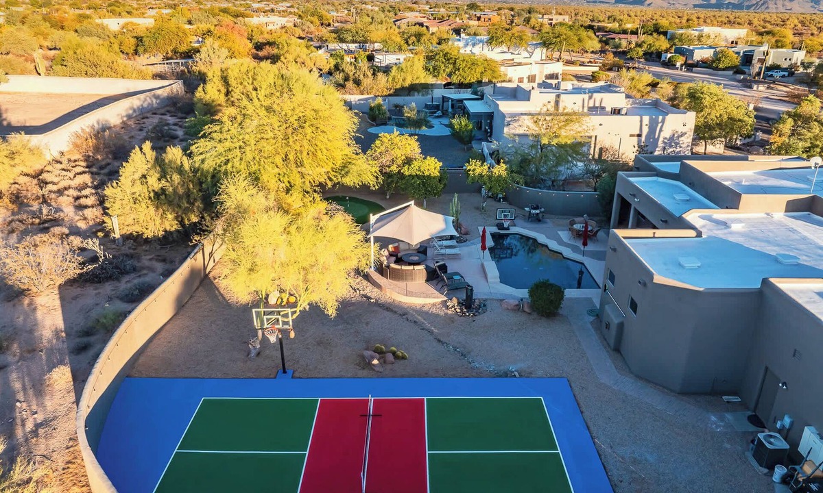 North Scottsdale House | 5BR, Pool, Patio, Outdoor TV & In-Pool Hoops