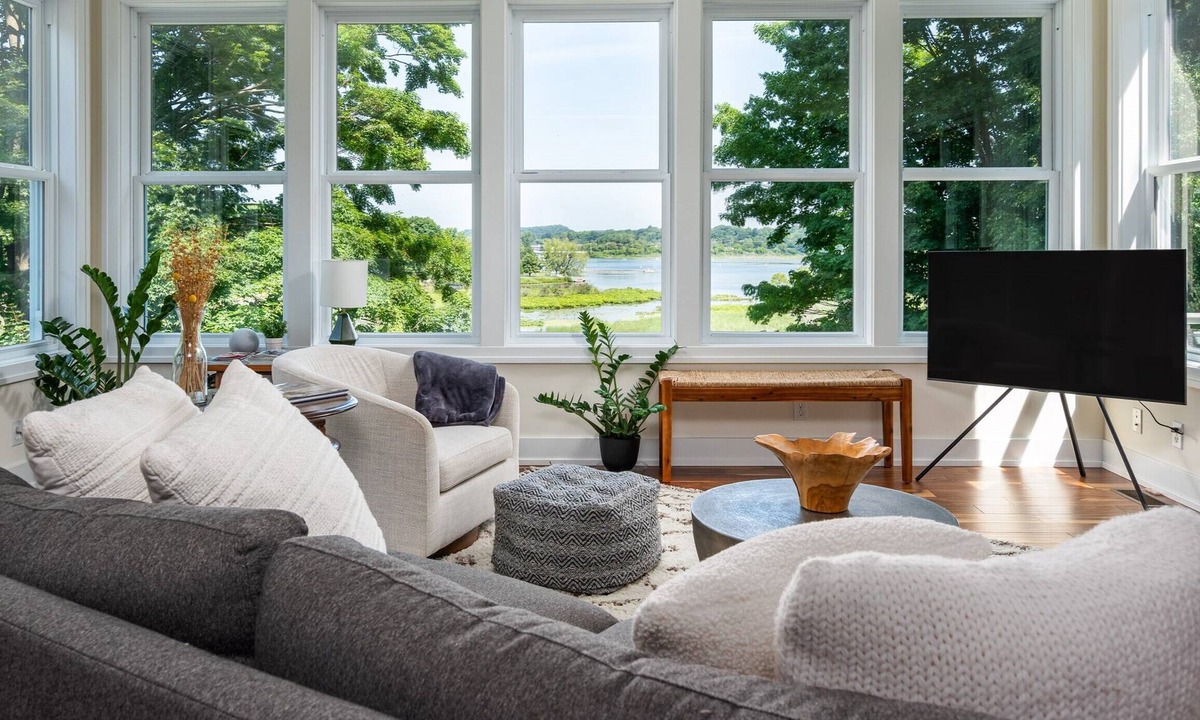Douglas House | 5BR Saugatuck-Area Home/River Views & Hot Tub