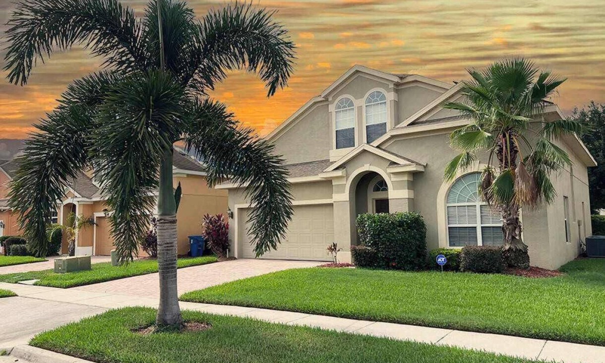 Marbella House | 5BR Sleeps 13 with Private Pool & More!