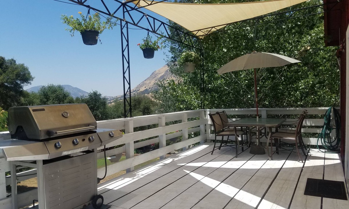 Squaw Valley House | 5Ez Farm house