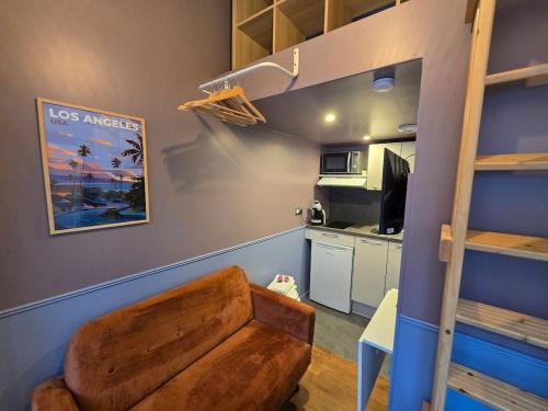 Issy-les-Moulineaux Apartment | 5G-Studio tout équipé avec chambre proche Paris