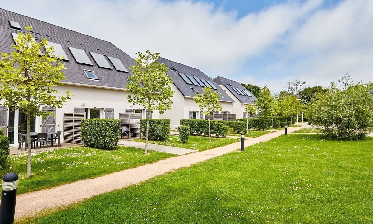 Auberville Condo | 5km from the Beach! Charming central apartment