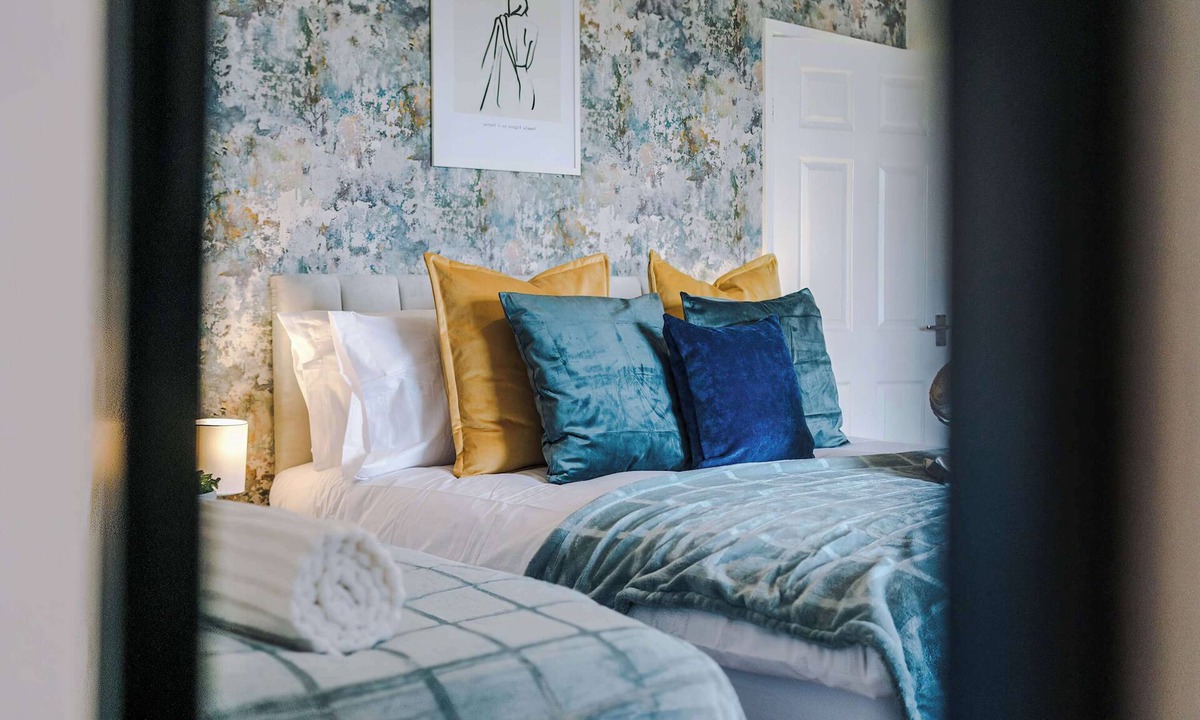 Clayton House | 5mins to Co-op Live & Etihad Campus | Free Parking