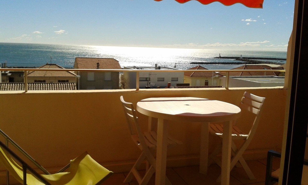 Carnon-Plage Apartment | 5MN WALK FROM THE BEACH, PLEASANT STUDIO WITH SEA VIEW IN CARNON PLAGE