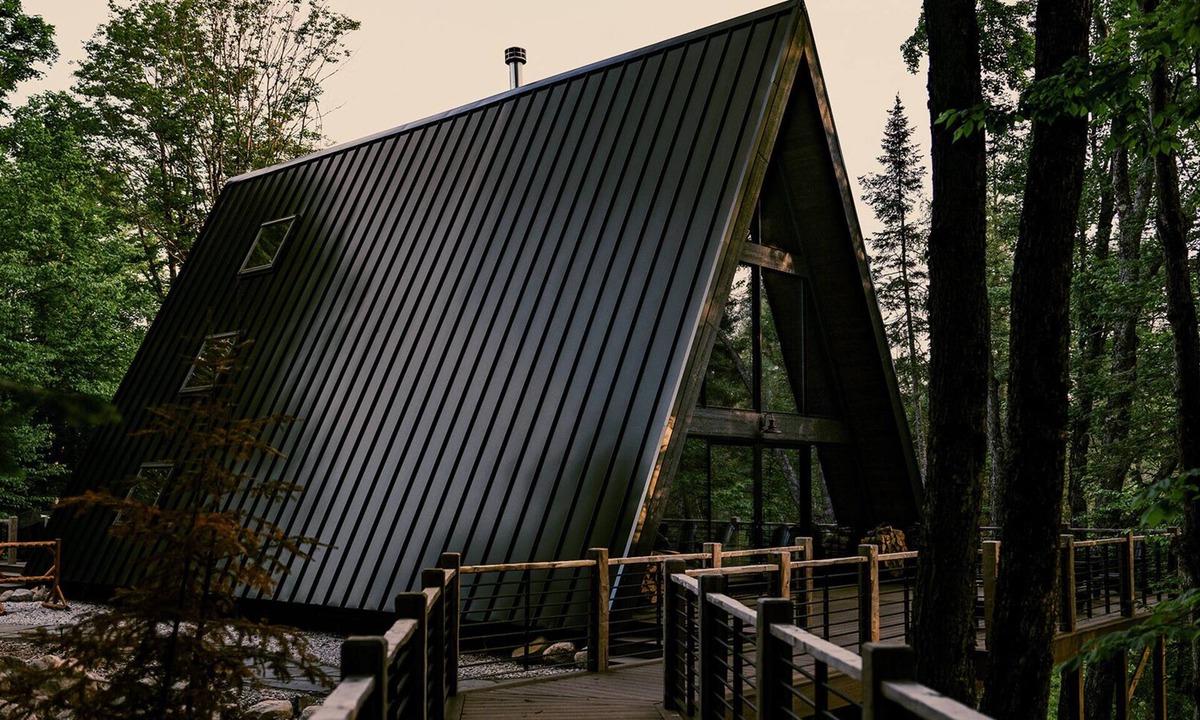 Boyne City Cabin | 6-bdrm 5.5 bath aframe cabin-hot tub, sauna, private trail, secluded in Boyne,MI