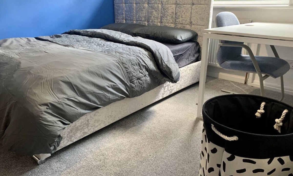 Reading House | 6-Bed House-Reading-Sleeps12-TownCentre