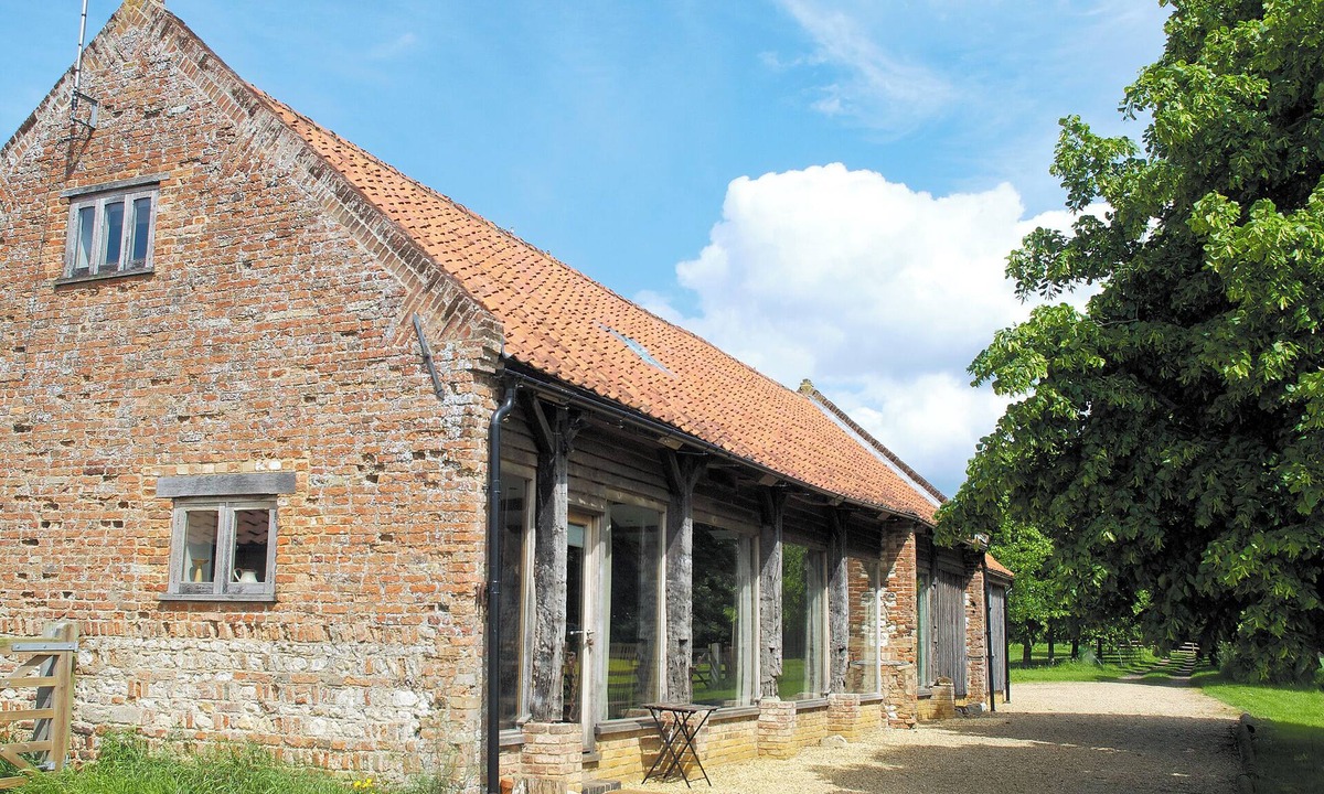 Oxborough Cottage | 6 bedroom accommodation in Oxborough