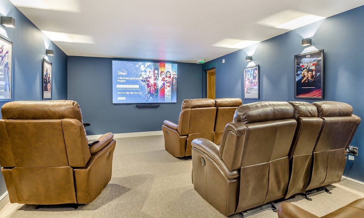 Little Cowarne Cottage | 6 bedroom accommodation in Docklow