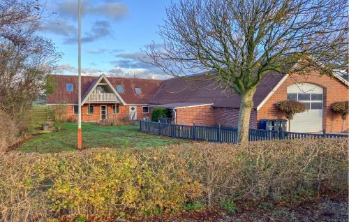 Hurup Thy House | 6 Bedroom Awesome Home In Hurup Thy