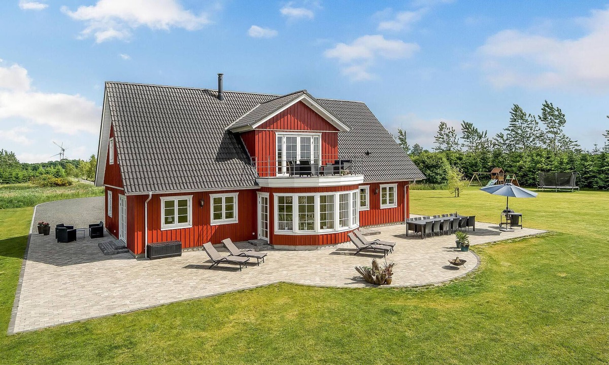 Grindsted House | 6 bedroom cozy home in Grindsted