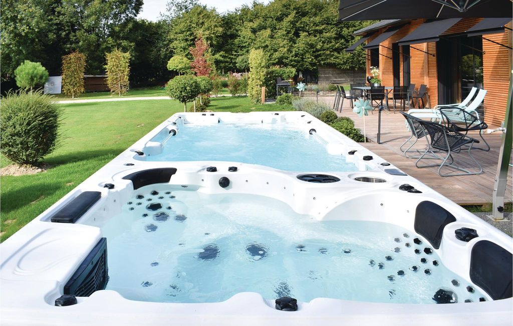 Gonneville-sur-Honfleur House | 6 bedroom accommodation in Gonneville-sur-Honfle.