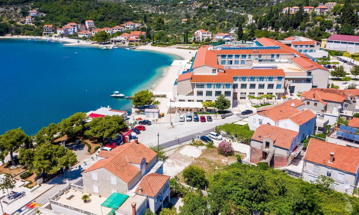 Slano House | 6 bedroom gorgeous home in Slano