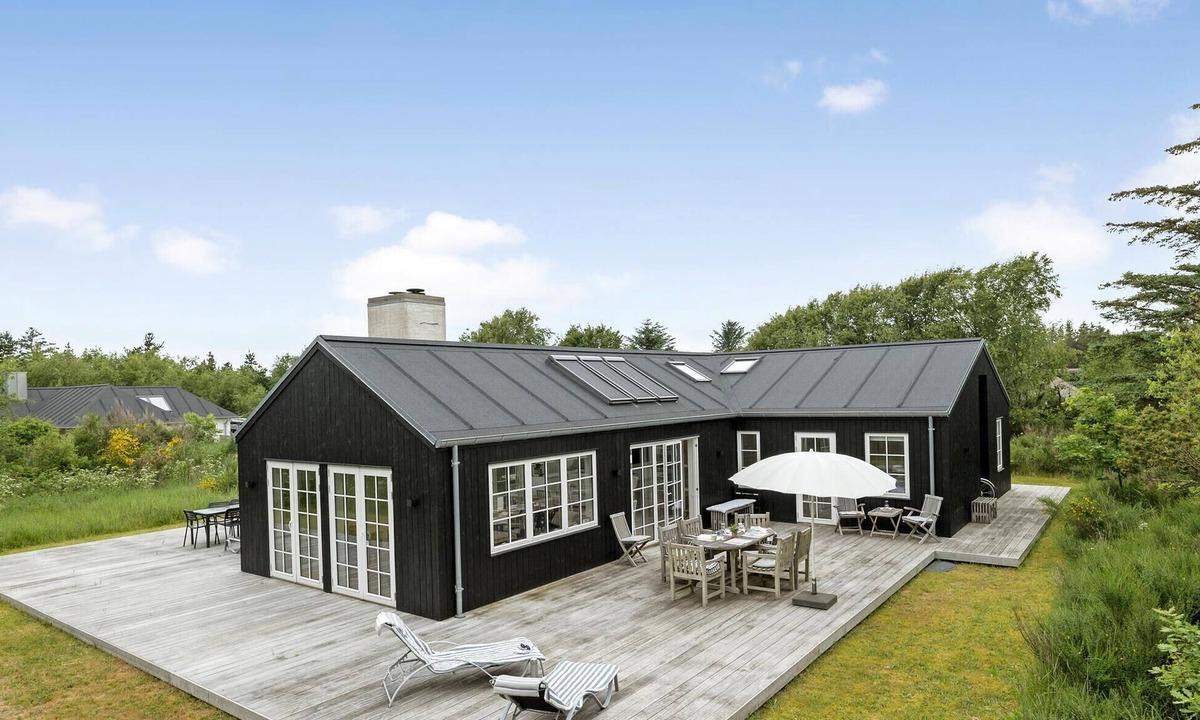 Slette Strand House | 6 bedroom nice home in Fjerritslev