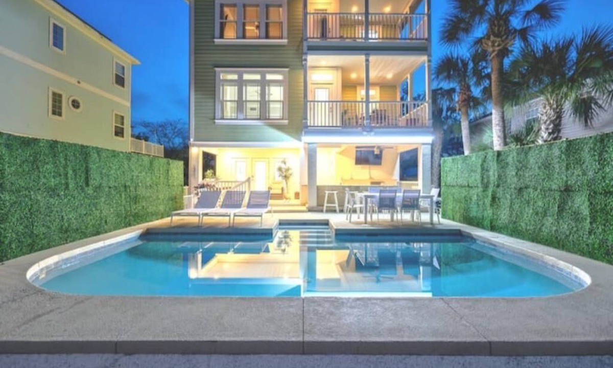 St. Augustine House | 6 bedroom Oasis - Pool