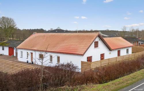 Give House | 6 Bedroom Stunning Home In Give