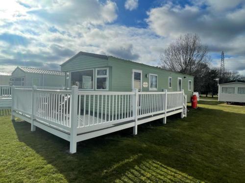 Hopton Other | 6 Berth, Pet friendly caravan with Decking - Great Yarmouth
