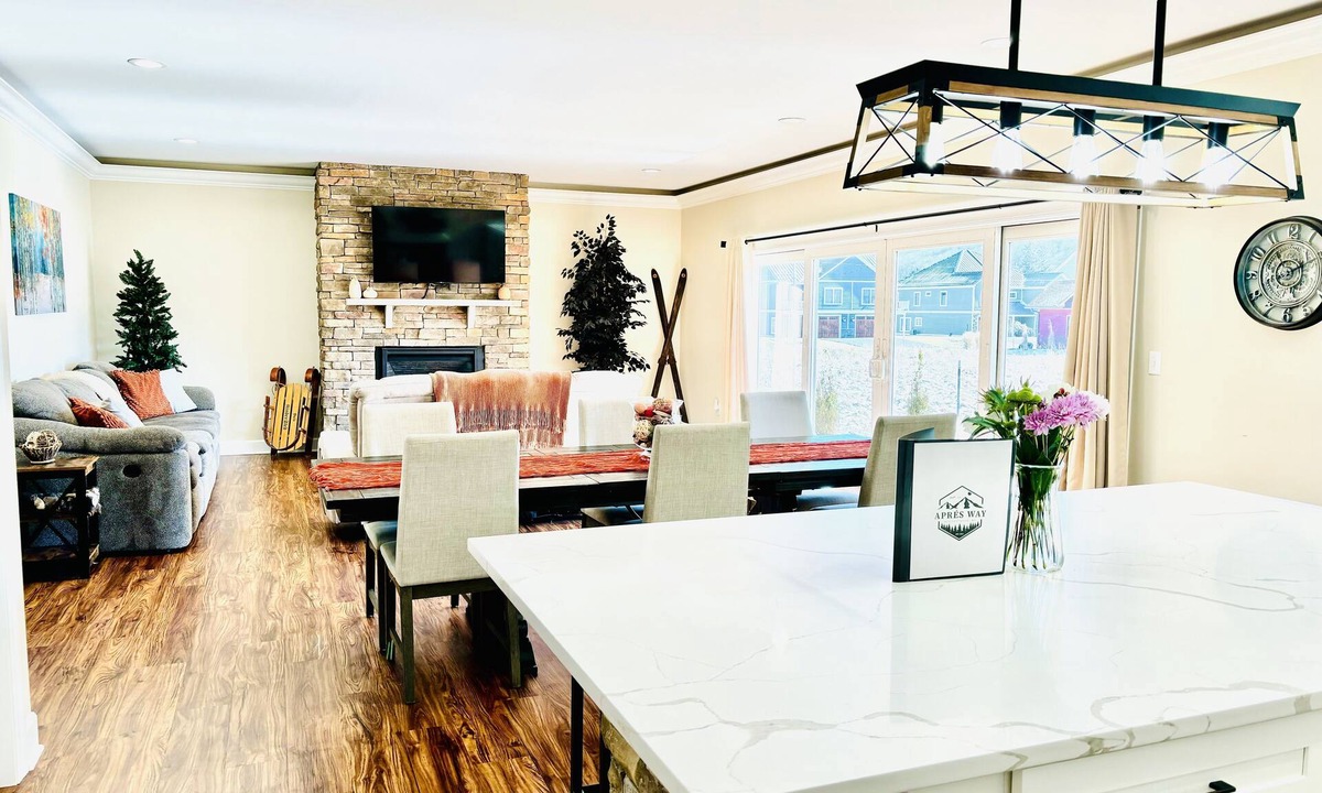 Ellicottville House | 6 BR+ 10min walk to town, golf 1.5 mi, game room, patio with fire table & grill!