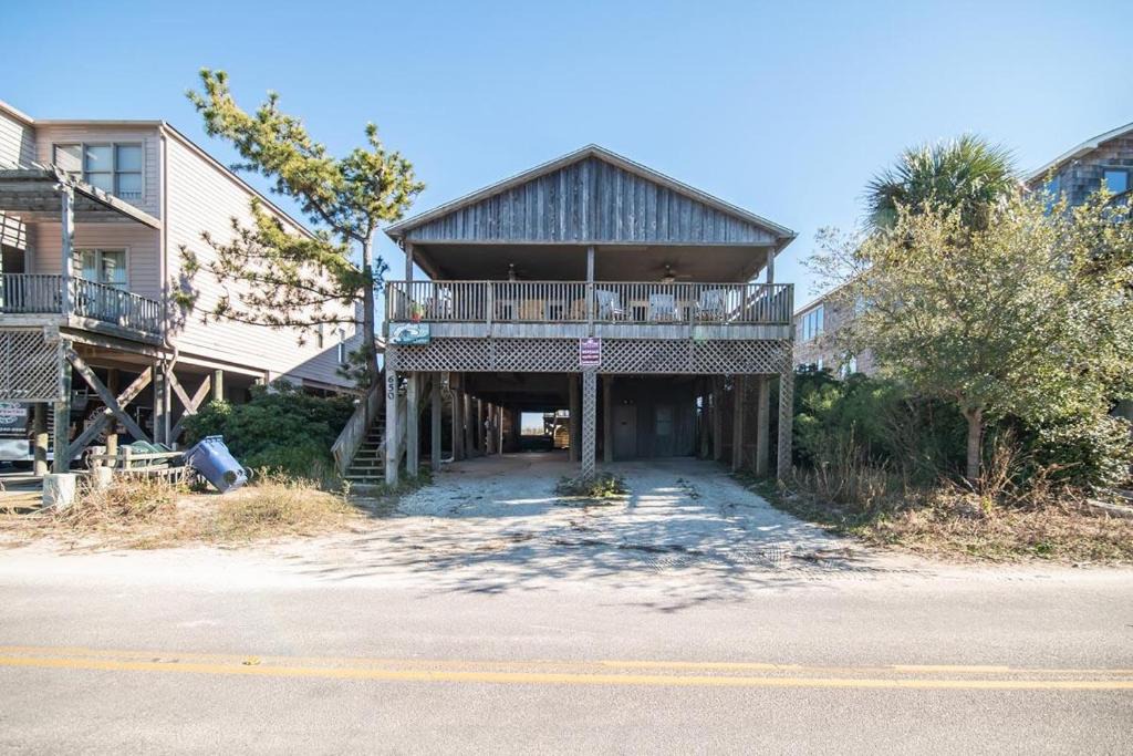 Pawleys Island House | 6 BR Oceanfront House with Creek Dock