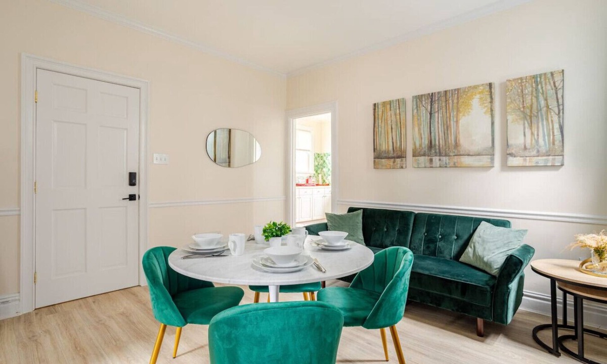 Hackensack River Waterfront Apartment | 6-Guest Pet-Friendly Home, 4Min Walk to NYC Train