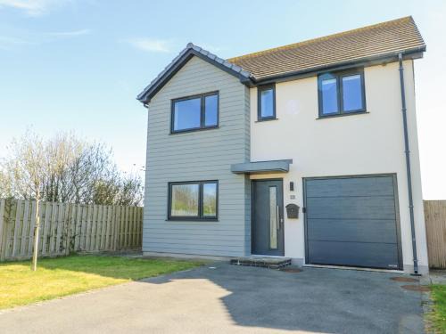 Llanfaelog House | 6 Gwel Yr Wyddfa