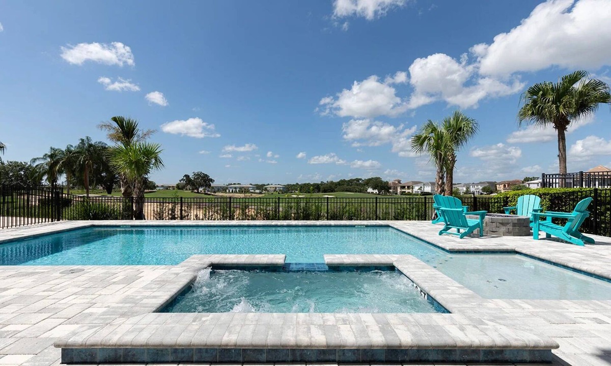 Bay Lake House | 6 King Suites/First Class/For The More Discerning/Multiple Themed Rooms/Pool Spa