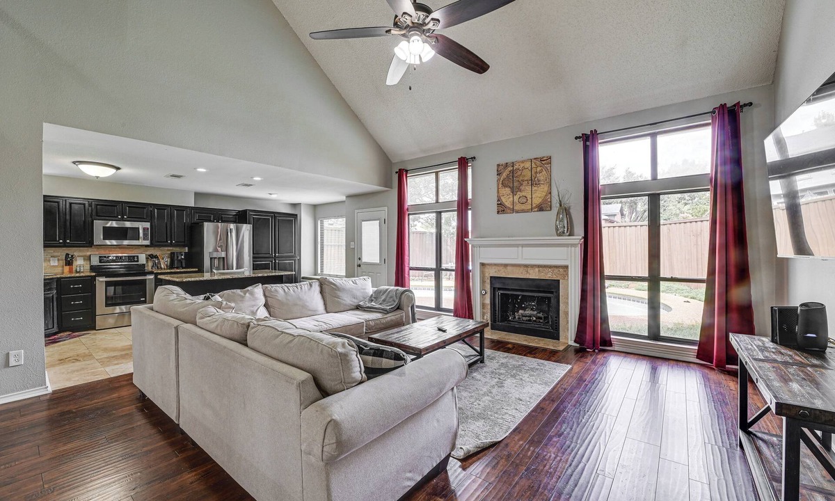 North Central Carrollton House | 6 Mi to Dtwn! Family Home w/Pool in Carrollton
