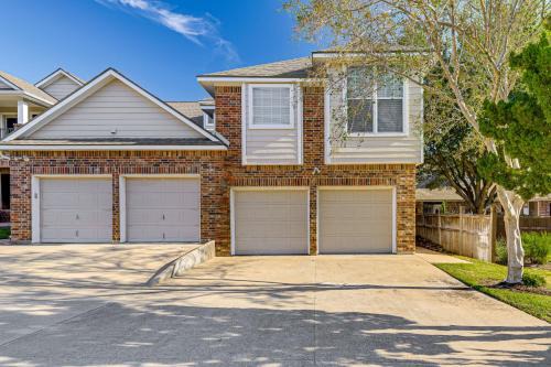 Spring Creek House | 6 Mi to Texas A&M: Home w/Fenced-In Yard