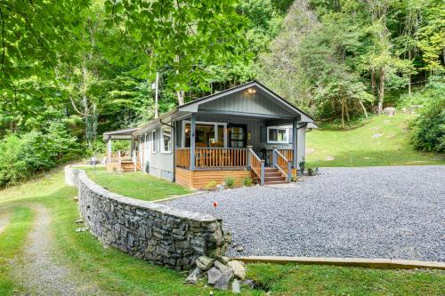 Maggie Valley House | 6 Mi to Waterrock Knob: 'Serenity Cottage'