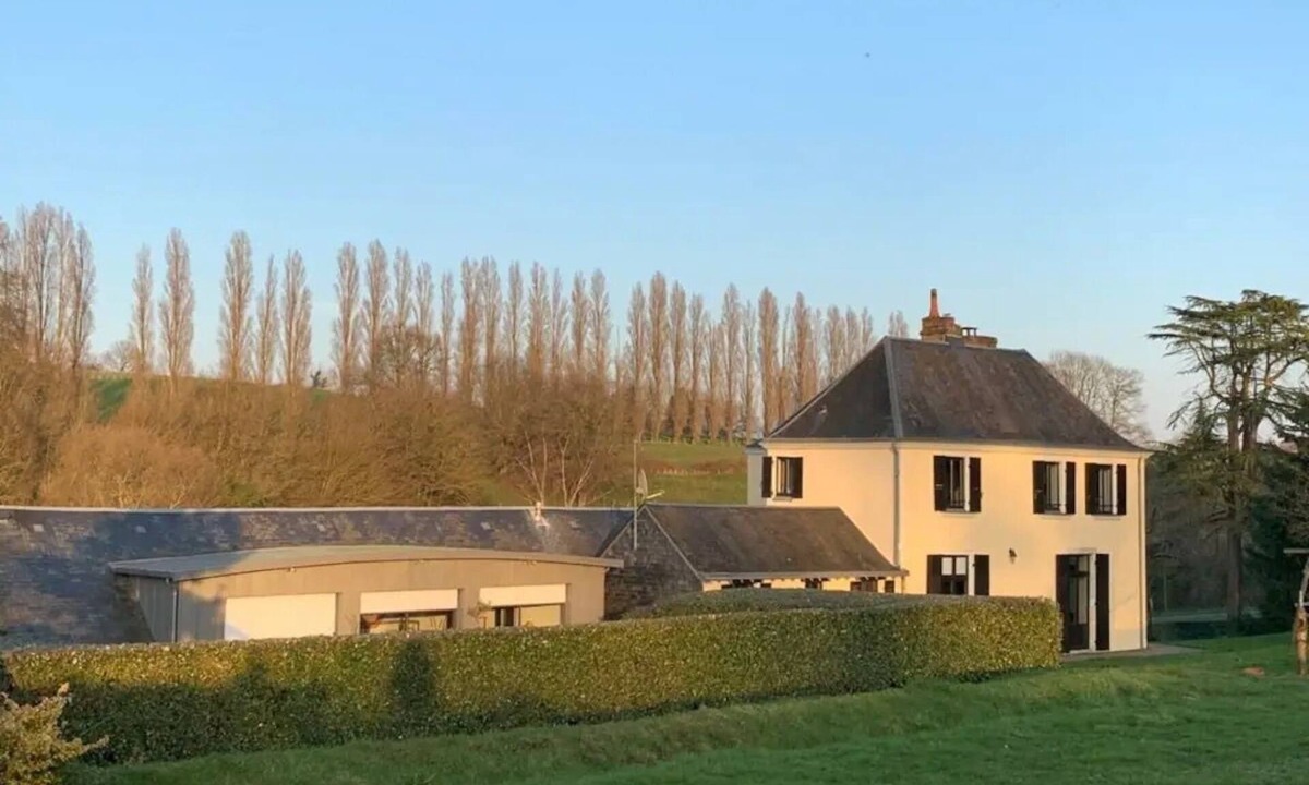 Rouillon Villa | 6 people /quiet house swimming pool /10mn circuit 24h