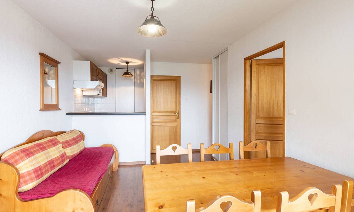 Germ Apartment | 6-person apartment in Peyragudes with balcony, parking, pets allowed