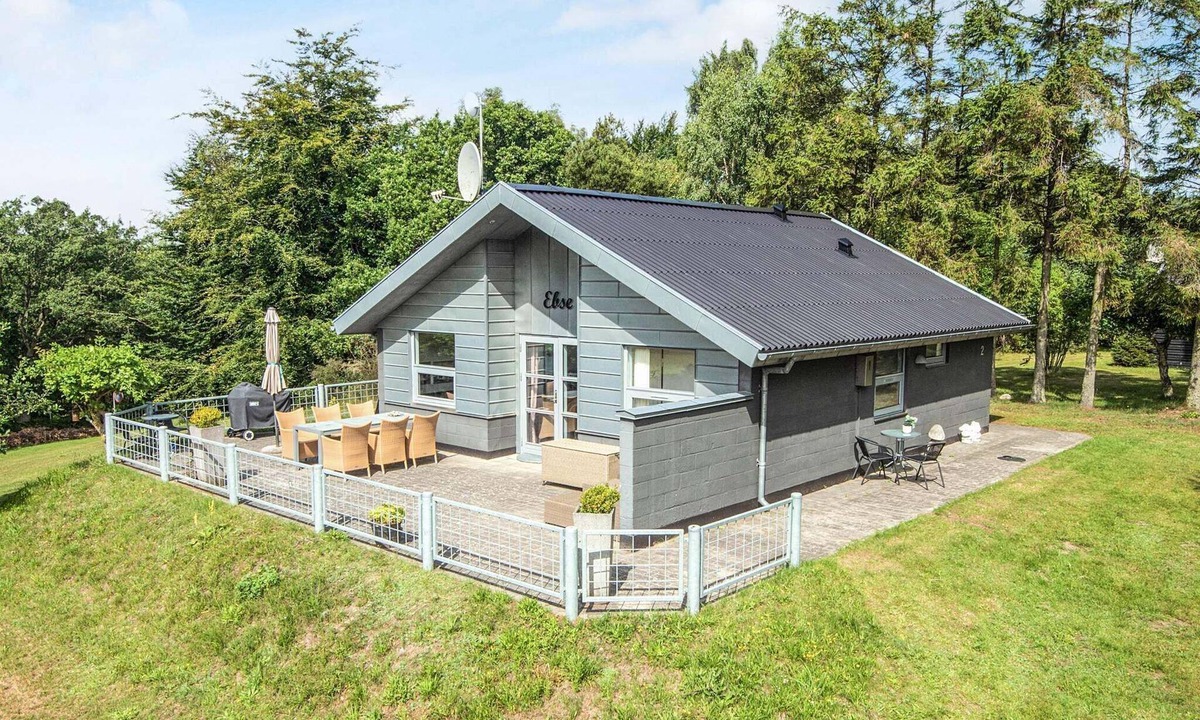 Allingabro House | 6 person holiday home in Allingåbro