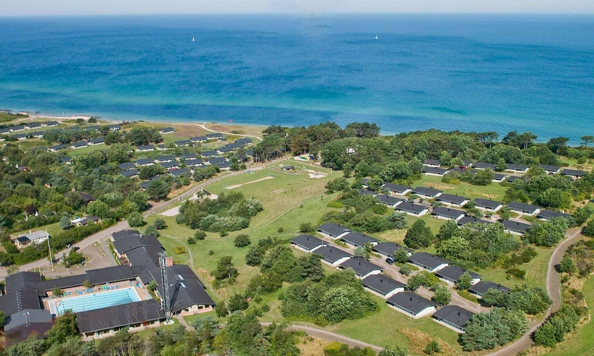 Smidstrup Strand House | 6 person holiday home in Gilleleje