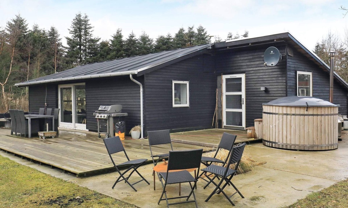 Blokhus House | 6 person holiday home in Blokhus