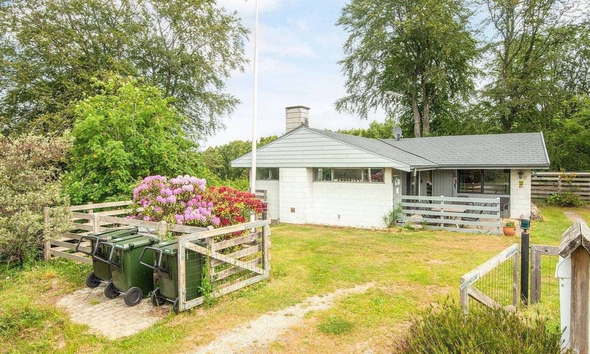 Bønnerup Strand House | 6 person holiday home in Glesborg
