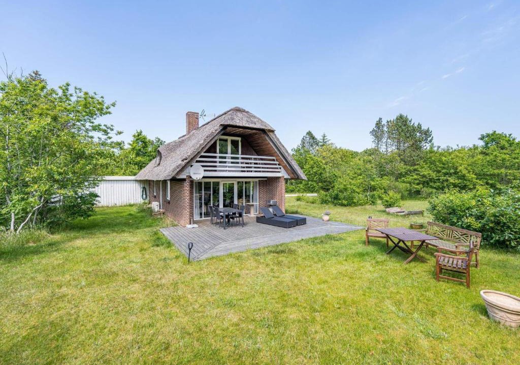 Henne House | 6 person holiday home in Henne