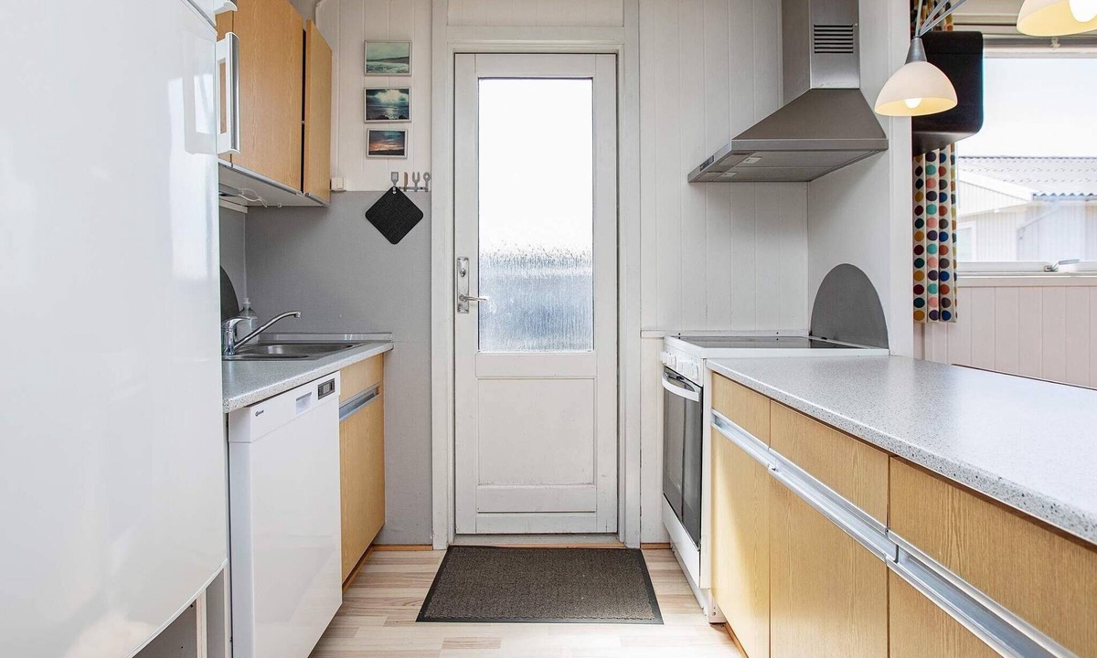 Trans House | 6 person holiday home in Lemvig