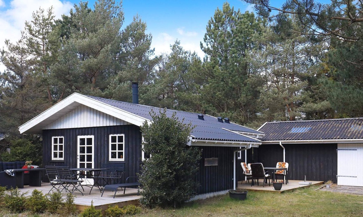Hals House | 6 person holiday home in Hals