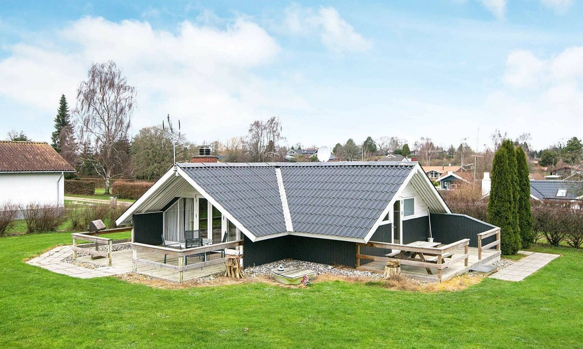 Hejlsminde Strand House | 6 person holiday home in Hejls