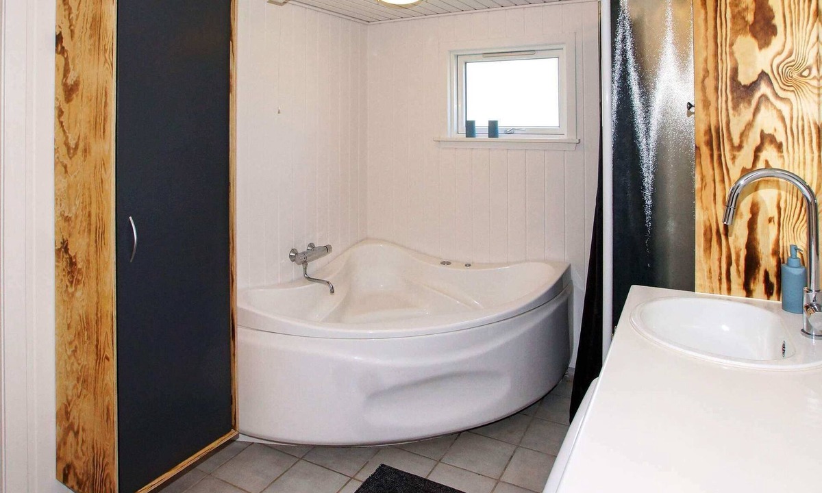 Bork Havn House | 6 person holiday home in Hemmet
