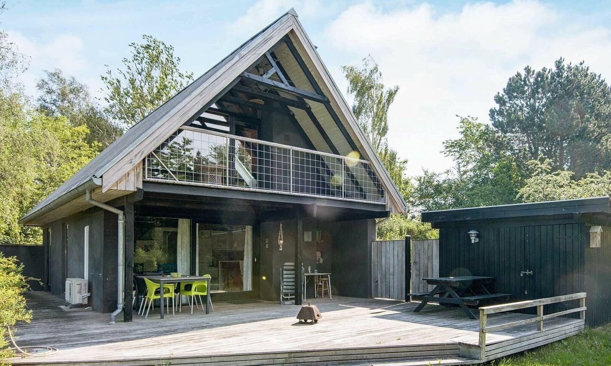 Skødshoved Strand House | 6 person holiday home in Knebel-By Traum