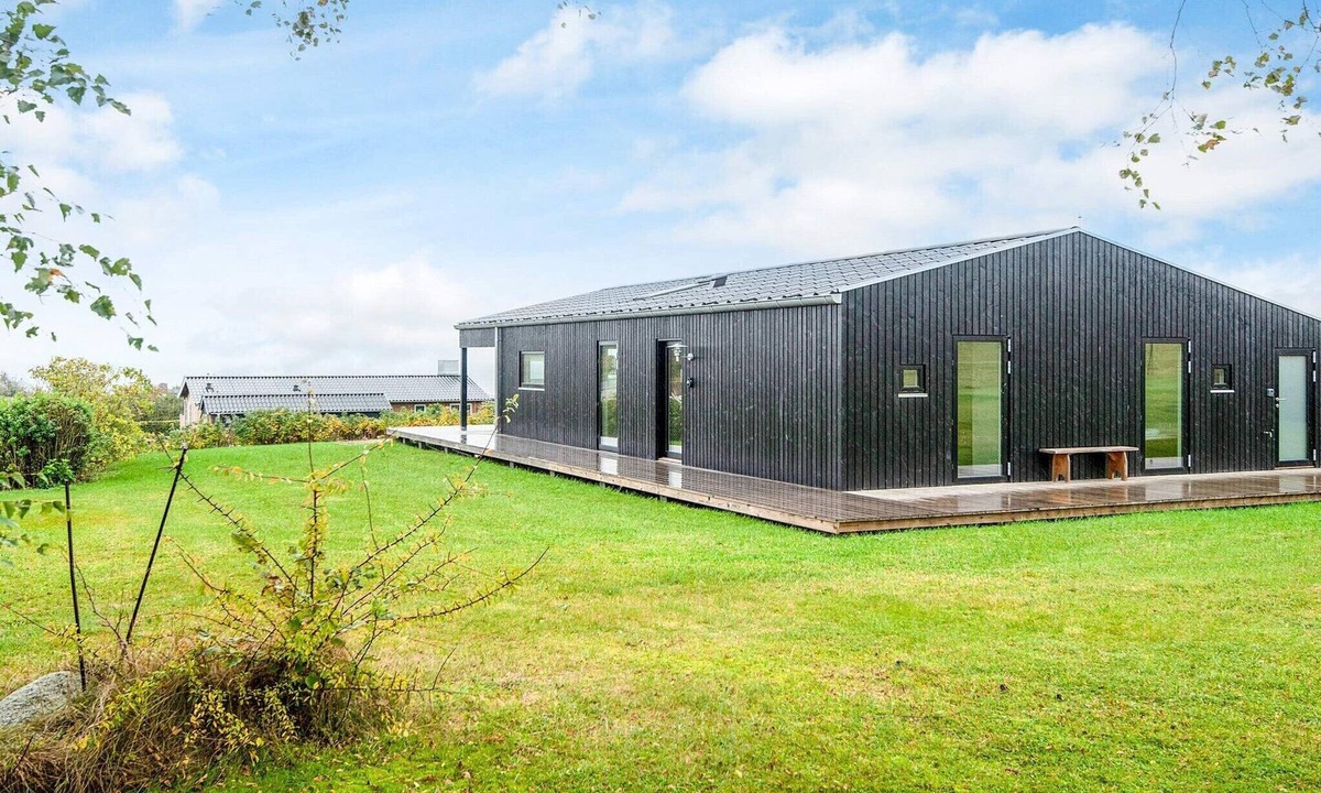 Ronde House | 6 person holiday home in Rønde-By Traum