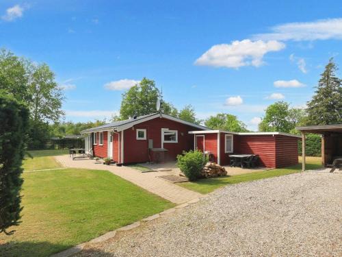 Egense House | 6 person holiday home in Storvorde