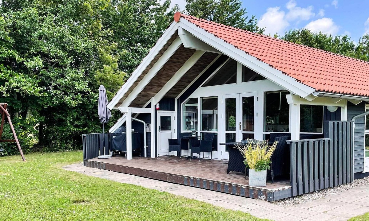 Skovmose House | 6 person holiday home in Sydals