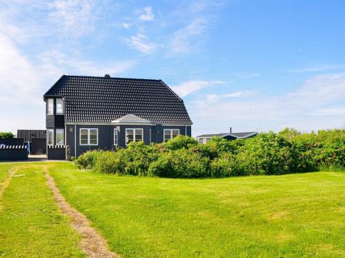 Trans House | 6 person holiday home in Lemvig