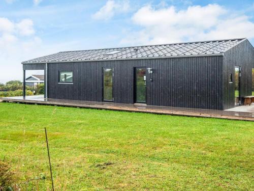 Ronde House | 6 person holiday home in Rønde-By Traum
