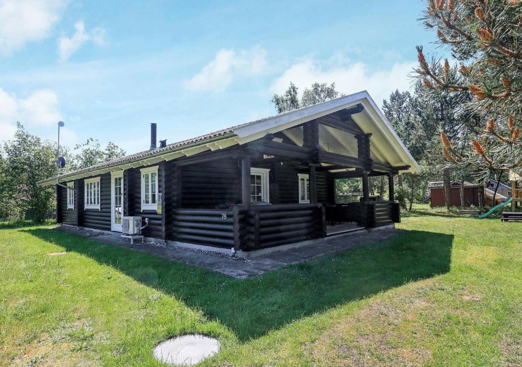 Kramnitse House | 6 person holiday home in R dby