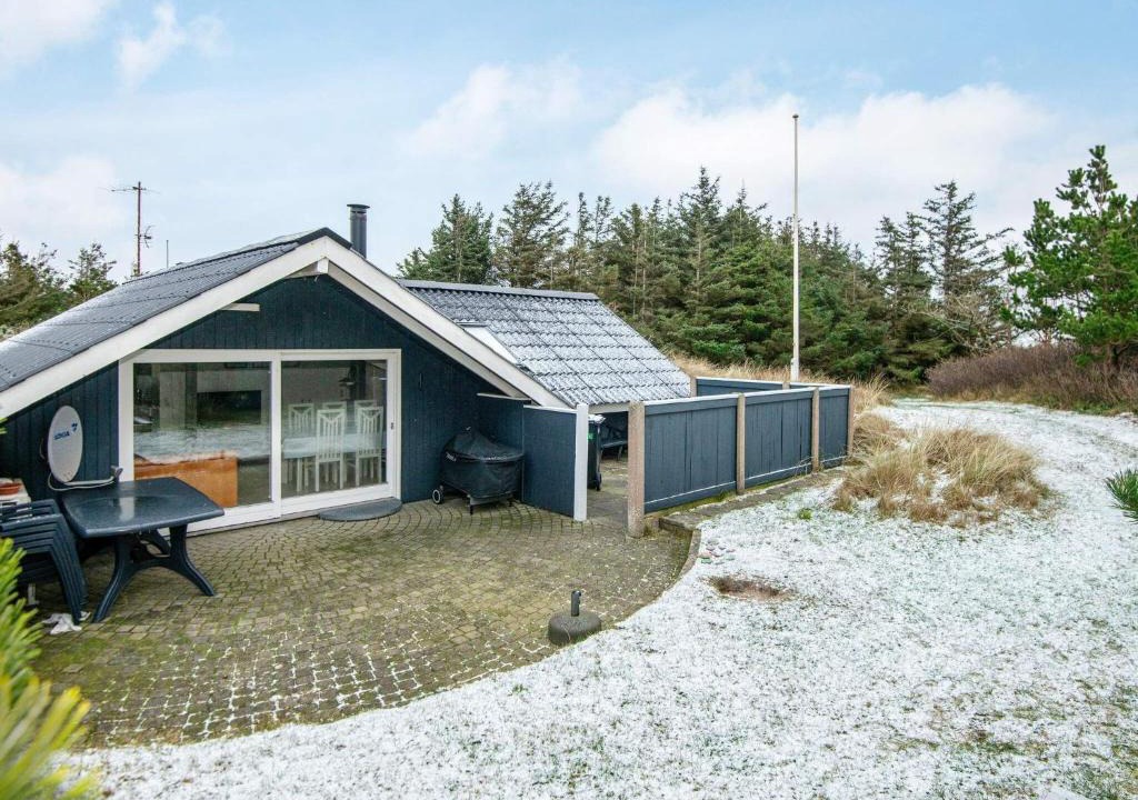 Klegod Strand House | 6 person holiday home in Ringk bing
