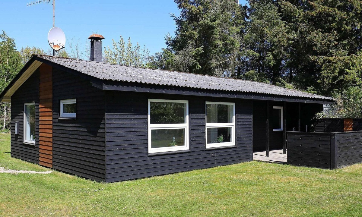 Nordost House | 6 person holiday home in Sæby